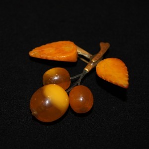 Vintage pressed amber brooch